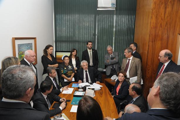Reunião com o Presidente da Câmara dos Deputados  Henrique Eduardo Alves